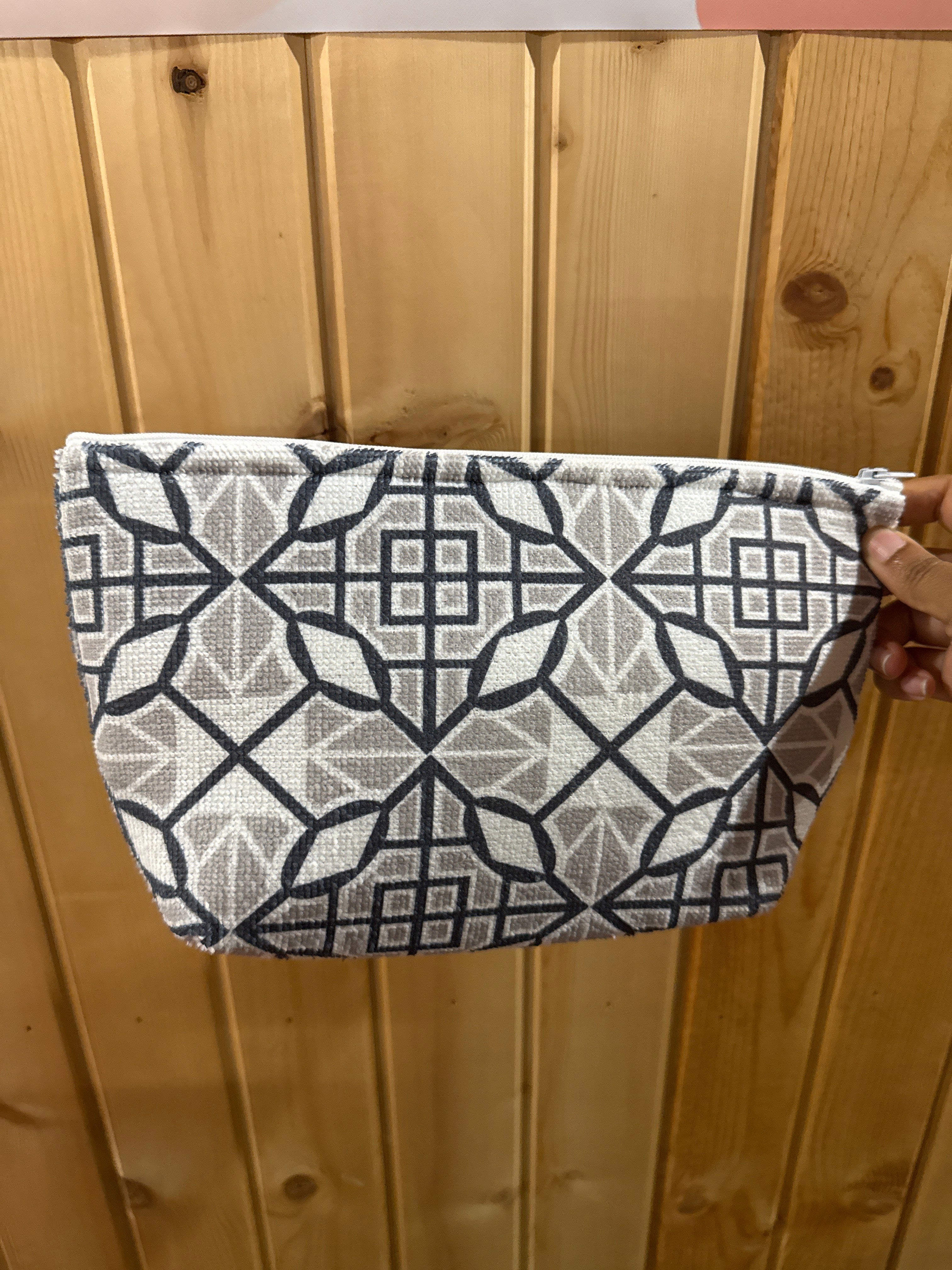 Easy Travel Toiletry Bag