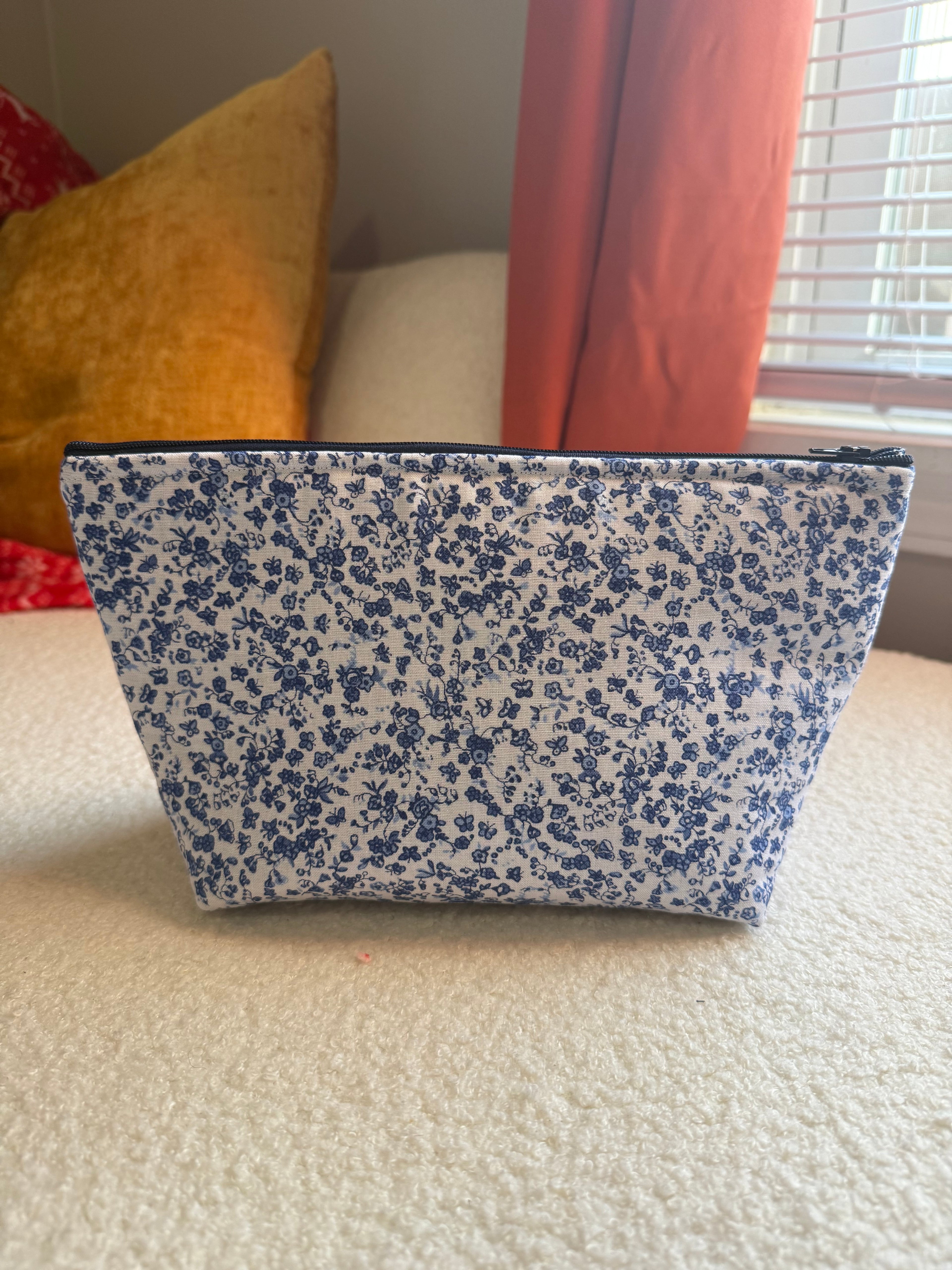 Easy Travel Toiletry Bag